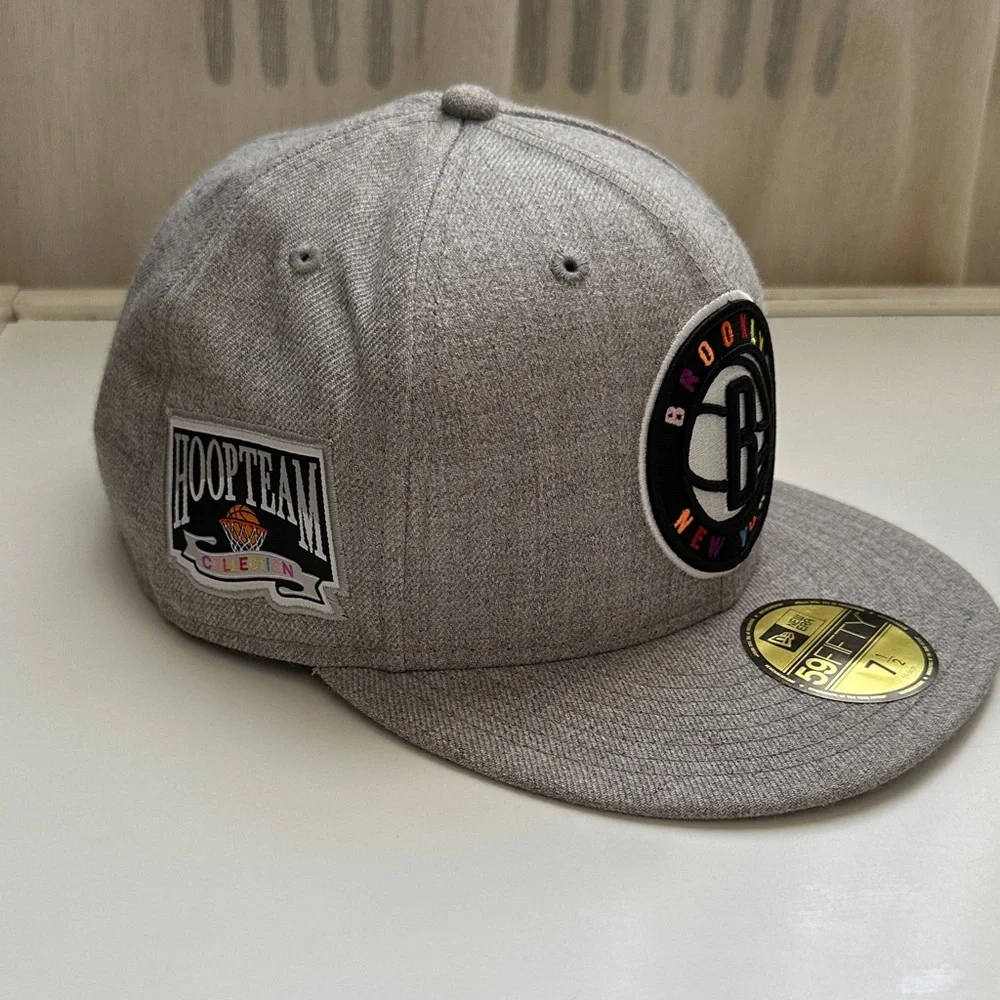 New Era Cap Brooklyn Gray Colorful Logo Men's Basketball